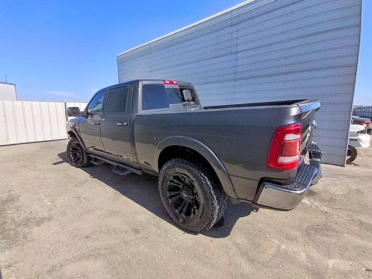2022 RAM 2500 LARAMIE — снимка 2