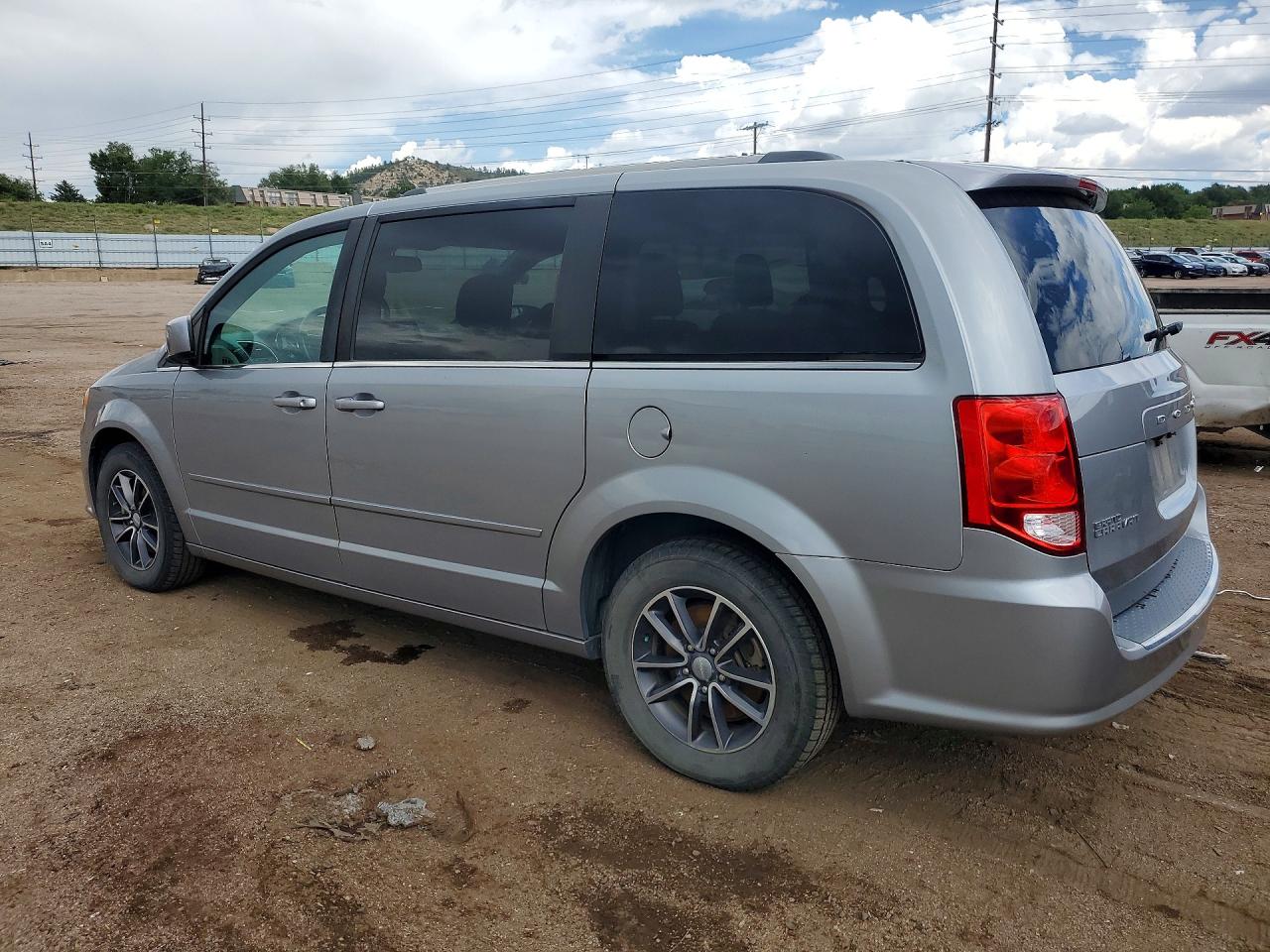 2017 DODGE GRAND CARAVAN SXT — снимка 2