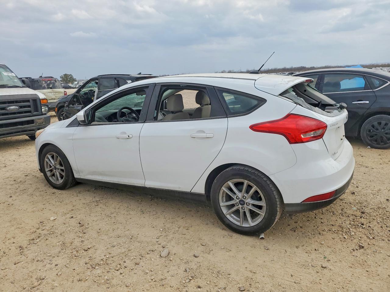 2018 FORD FOCUS SE — снимка 2