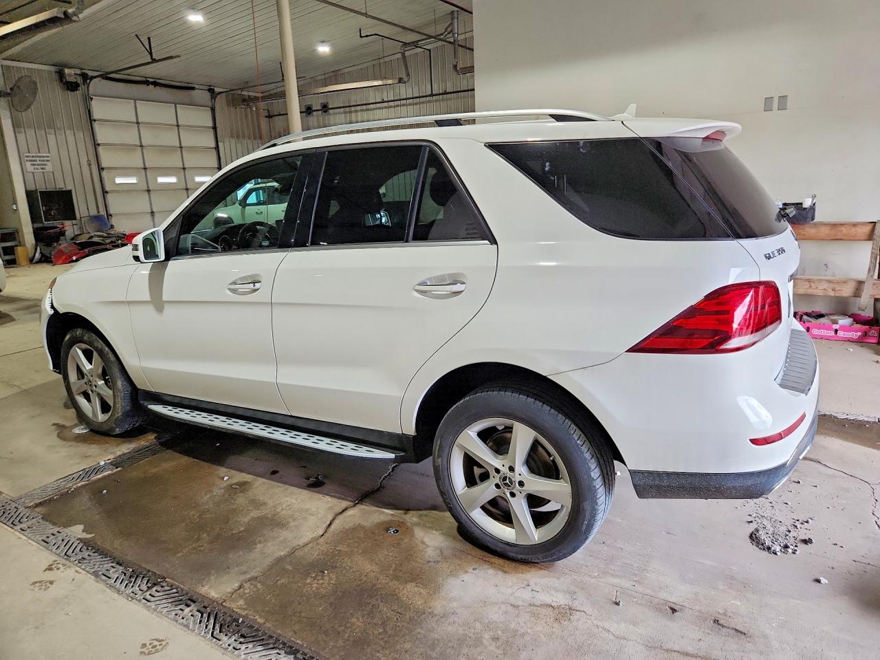 2017 MERCEDES-BENZ GLE 350 4MATIC — снимка 2