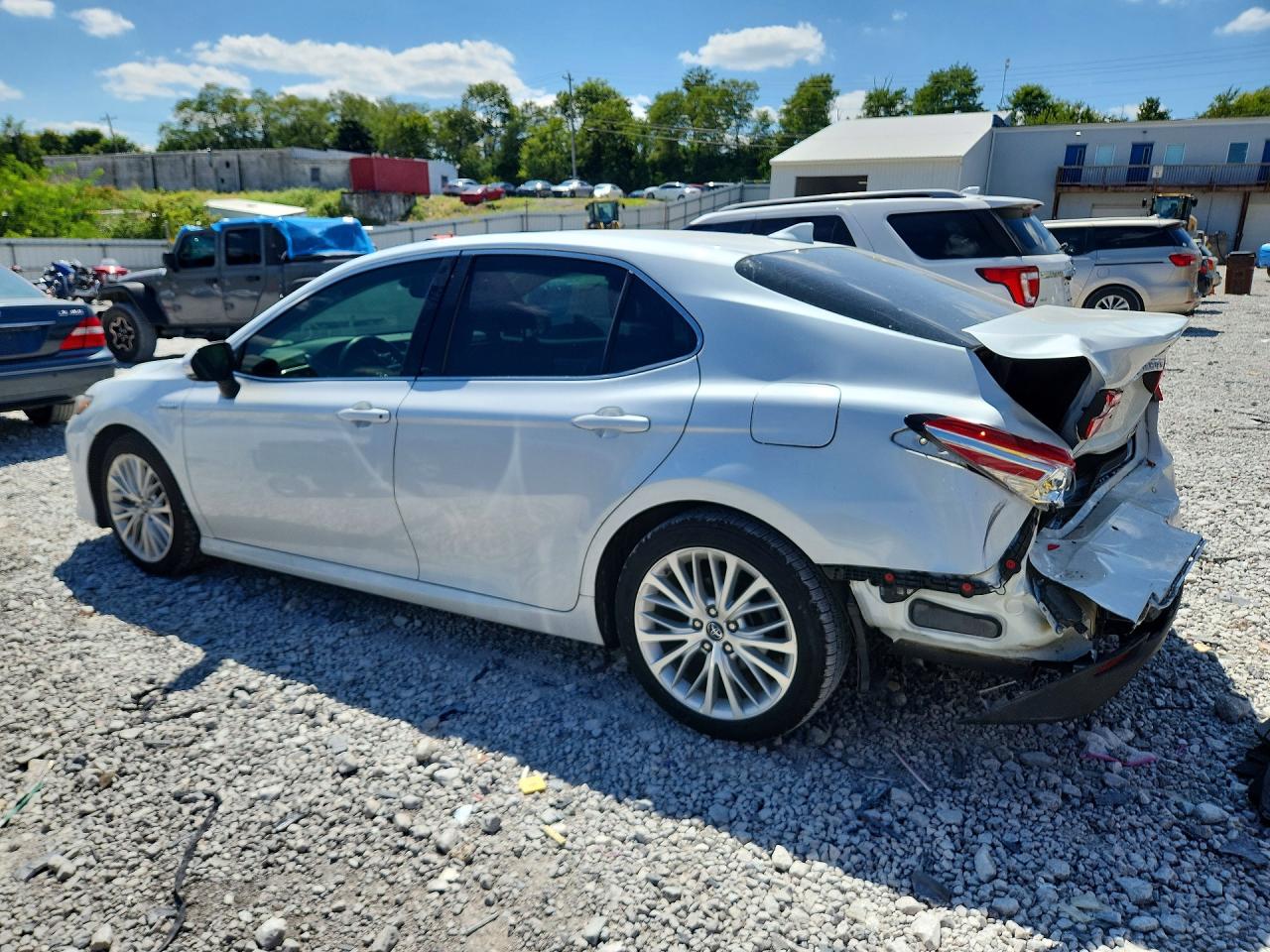 2018 TOYOTA CAMRY HYBRID XLE — снимка 2