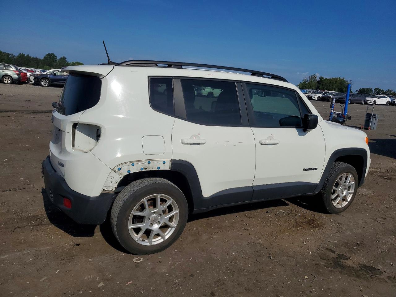 2022 JEEP RENEGADE LATITUDE — снимка 3