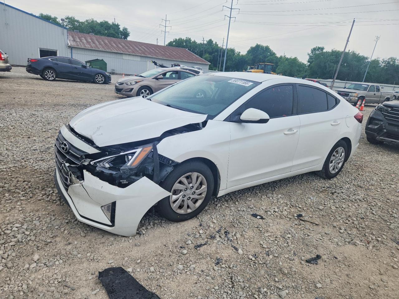 2019 HYUNDAI ELANTRA SE