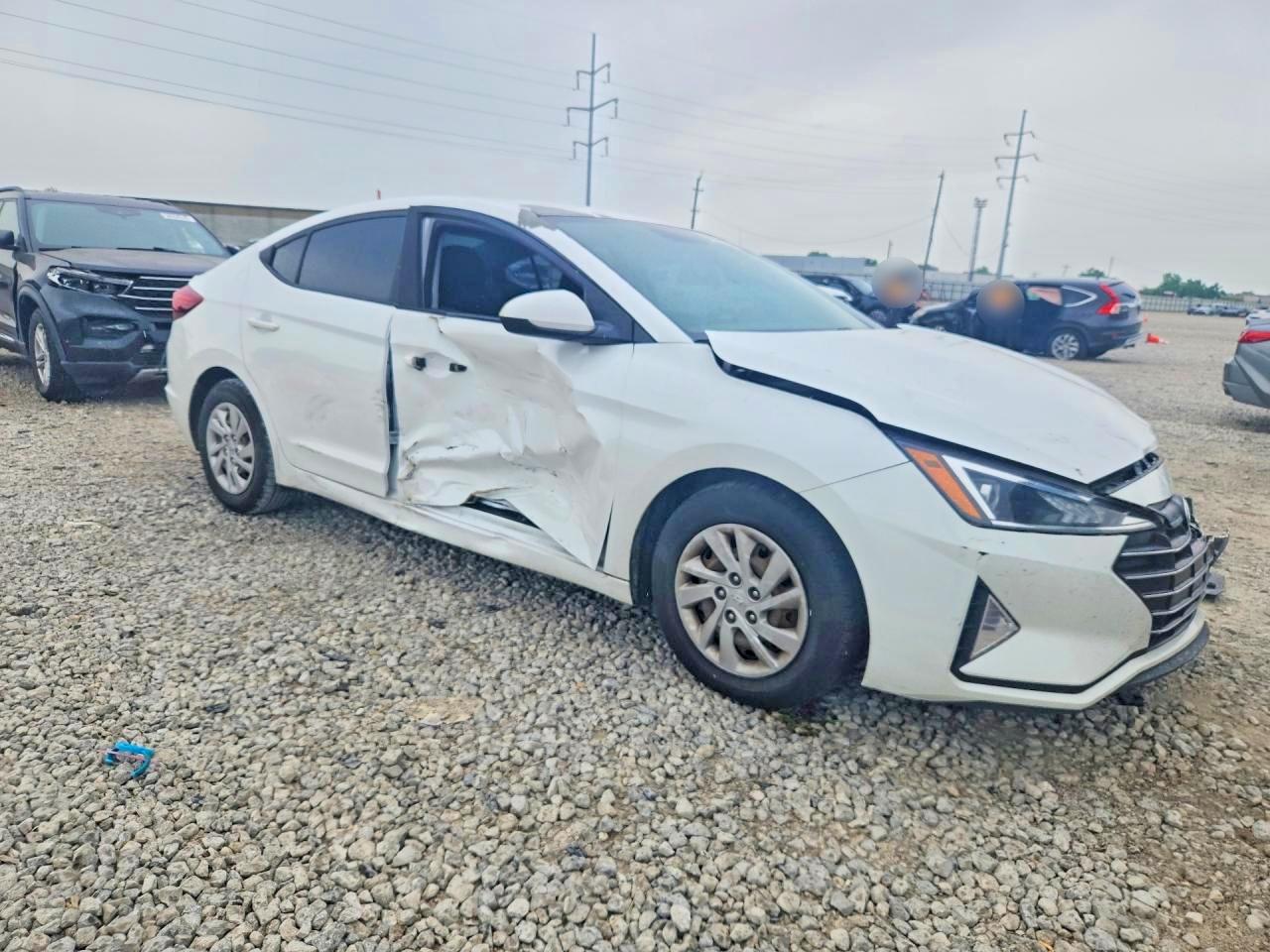 2019 HYUNDAI ELANTRA SE — снимка 4