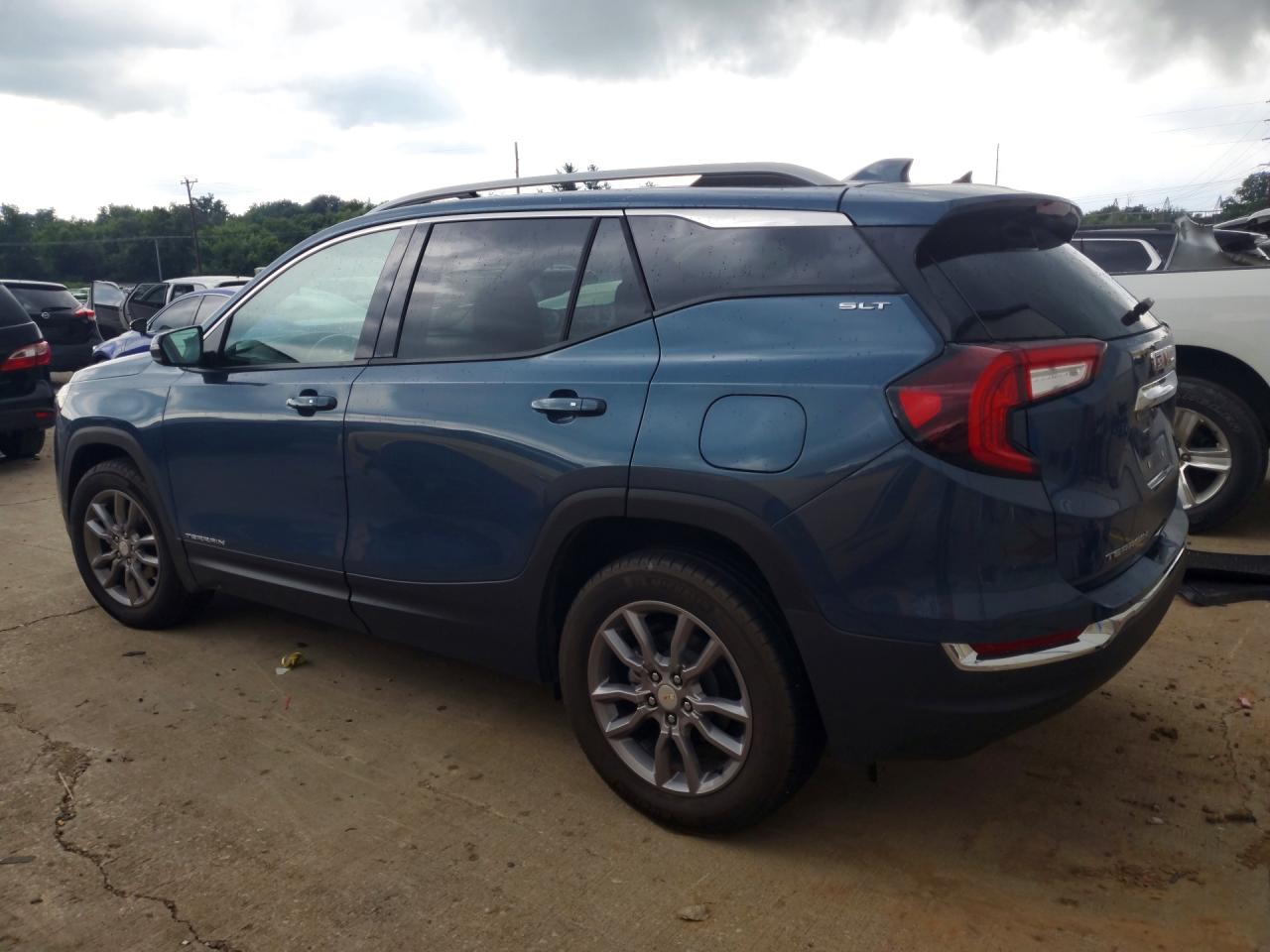 2024 GMC TERRAIN SLT — снимка 2