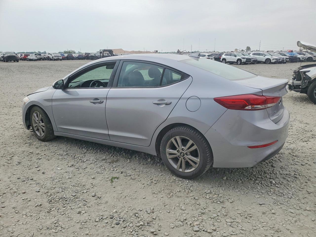 2017 HYUNDAI ELANTRA SE — снимка 2