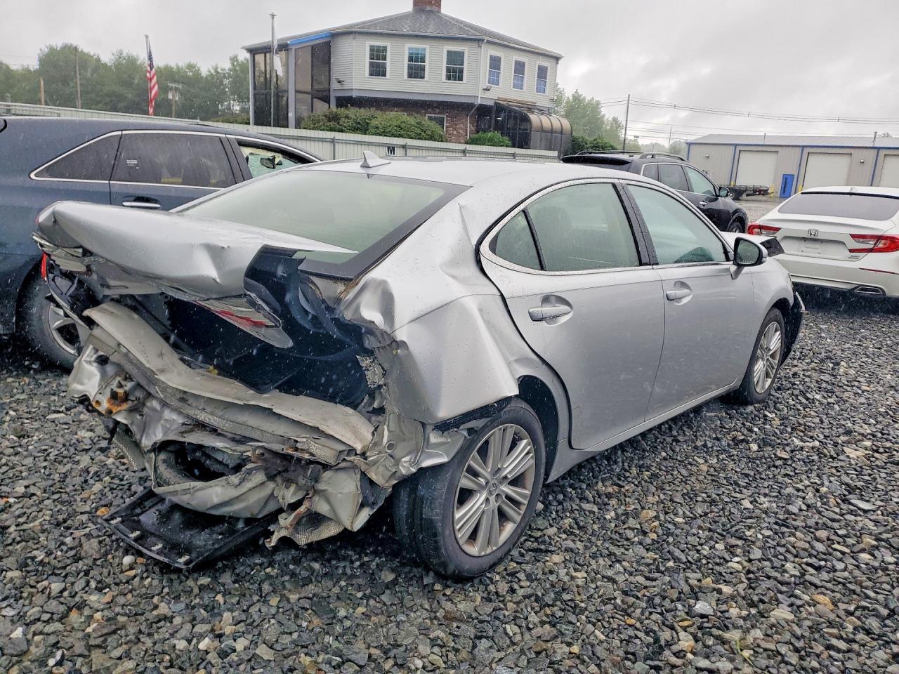 2014 LEXUS ES 350 — снимка 3