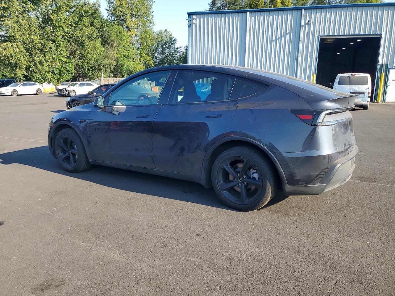 2026 TESLA MODEL Y — снимка 2