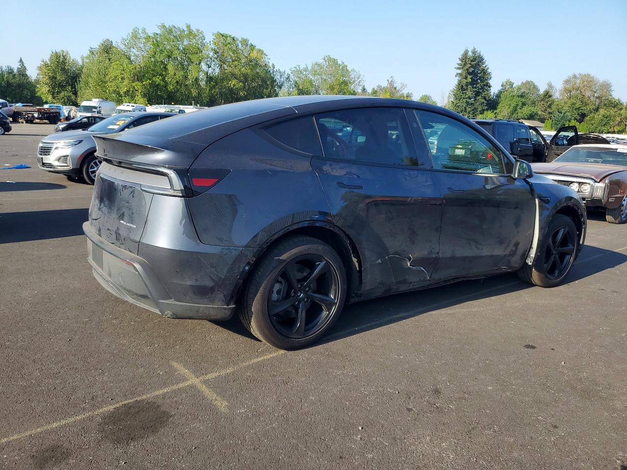 2026 TESLA MODEL Y — снимка 3