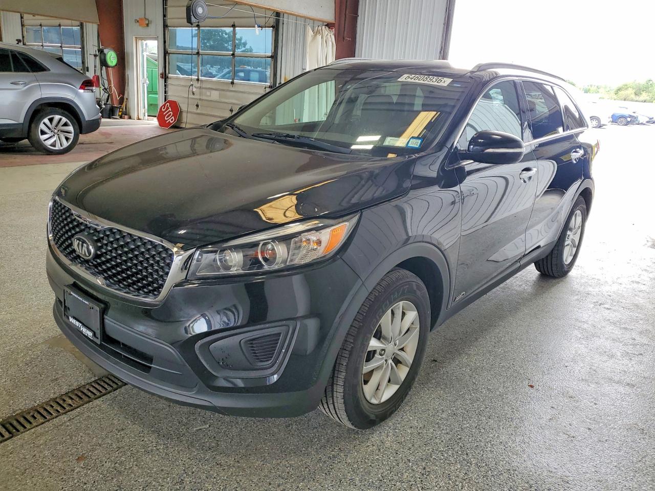 2017 KIA SORENTO LX