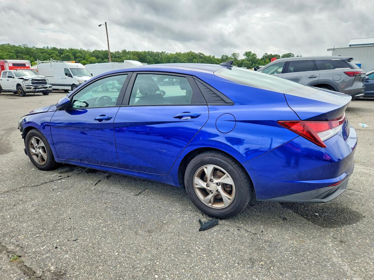 2021 HYUNDAI ELANTRA SE — снимка 2