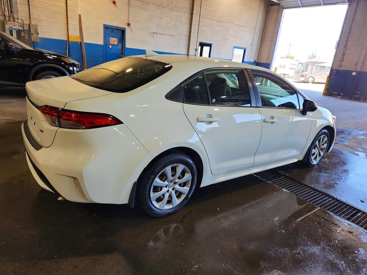 2021 TOYOTA COROLLA LE — снимка 3