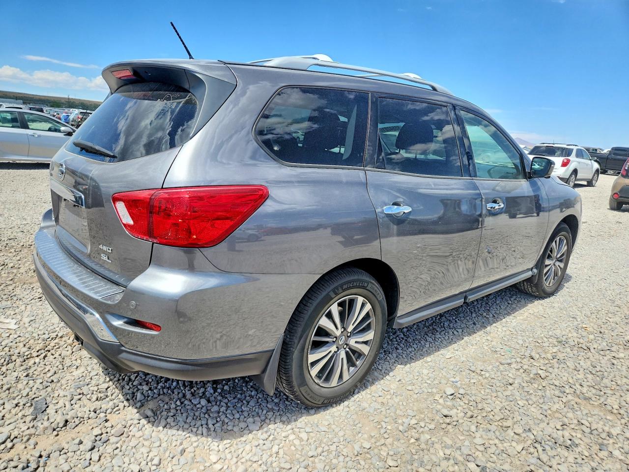 2017 NISSAN PATHFINDER SL — снимка 3