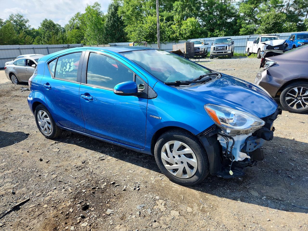 2015 TOYOTA PRIUS C TWO — снимка 4