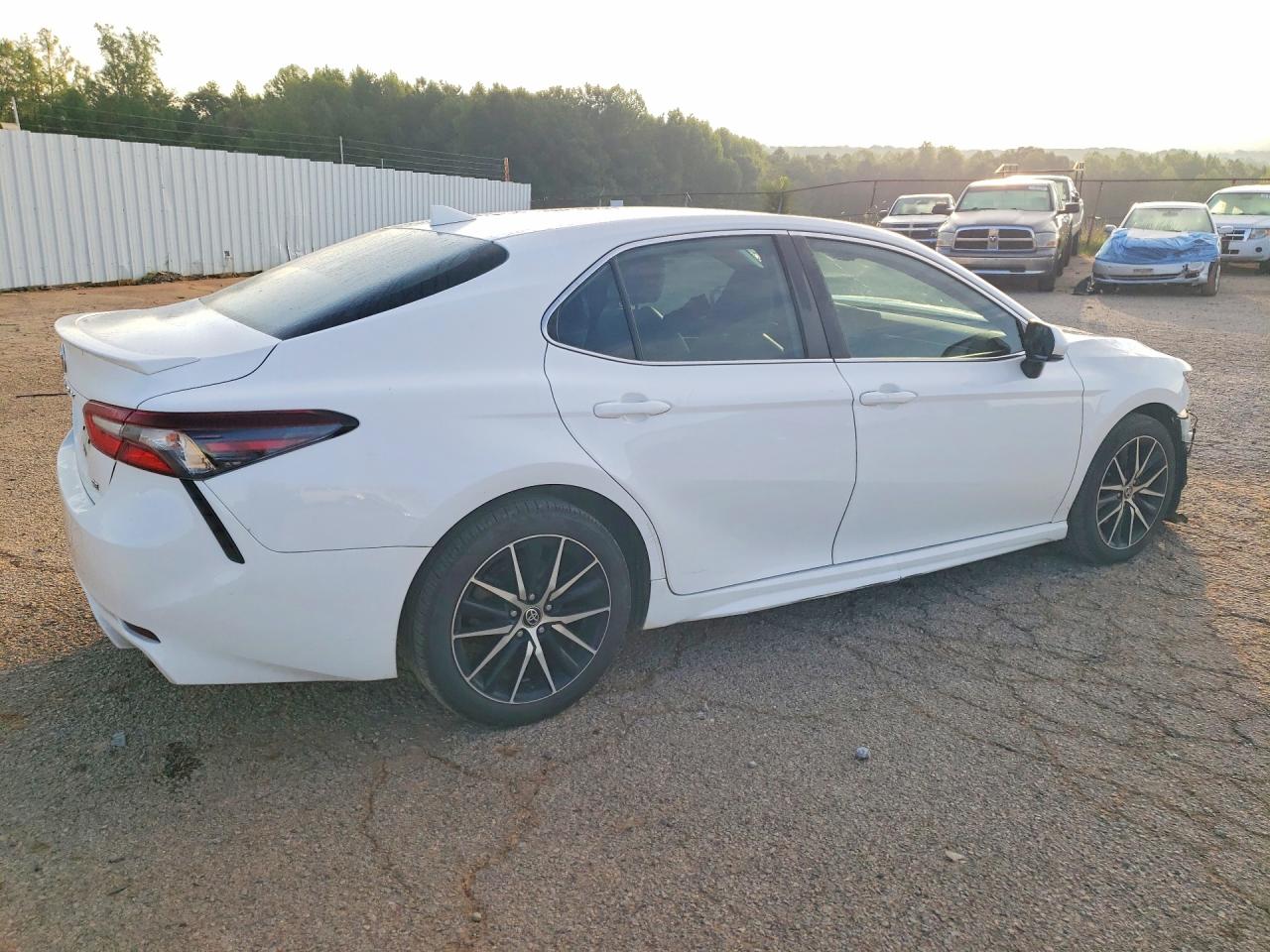 2021 TOYOTA CAMRY SE — снимка 3