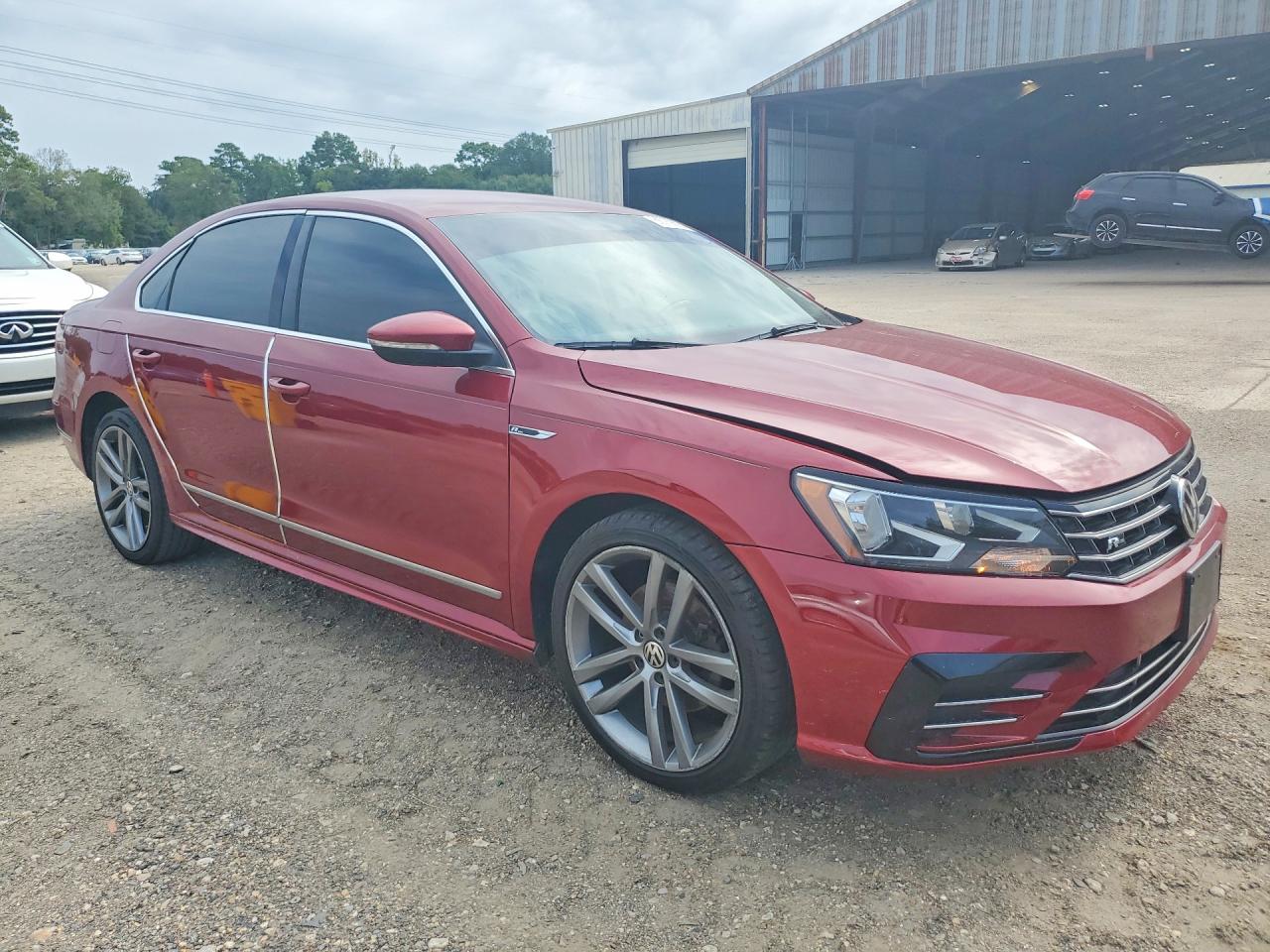 2017 VOLKSWAGEN PASSAT R-LINE — снимка 4
