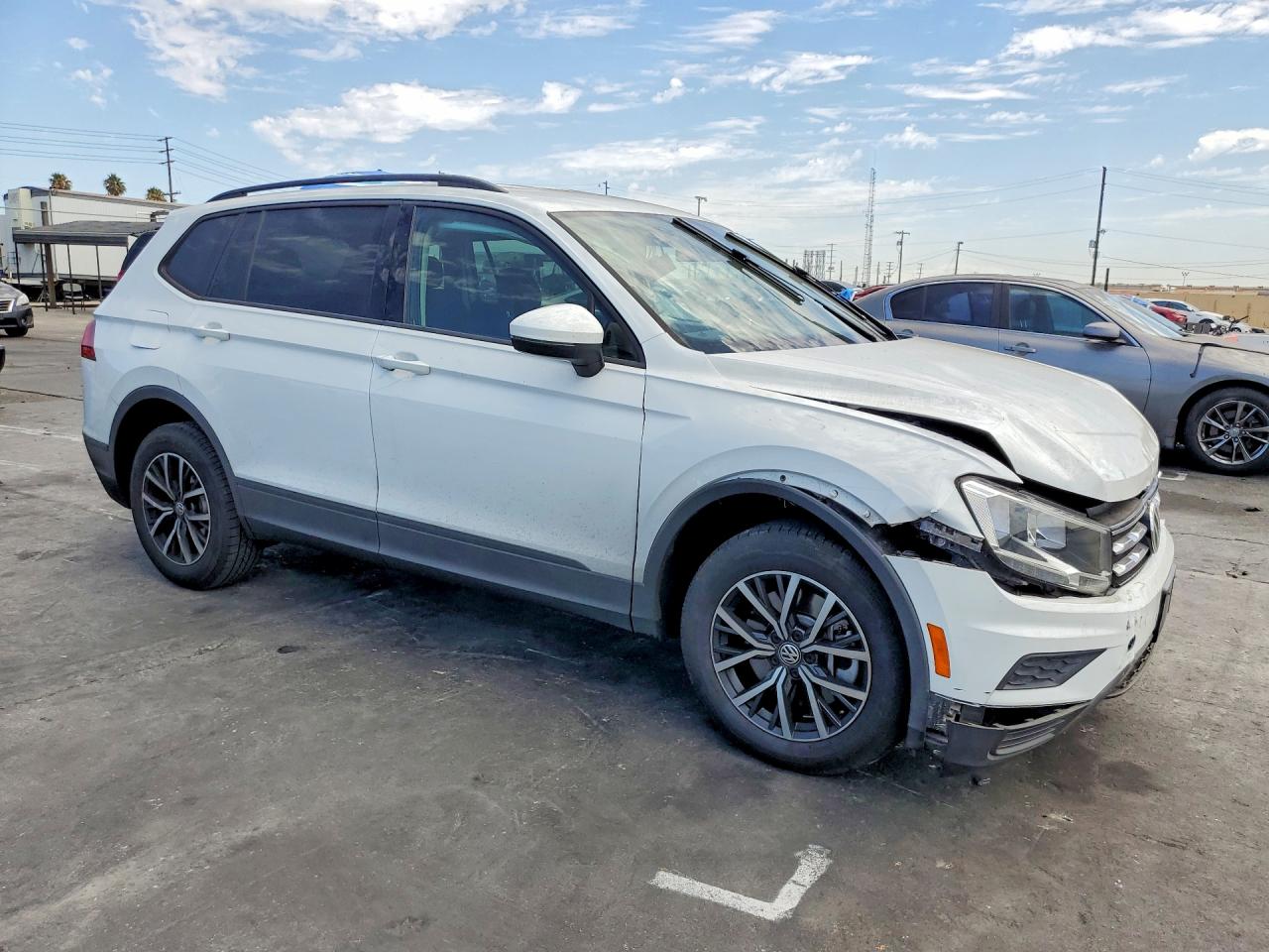 2021 VOLKSWAGEN TIGUAN S — снимка 4