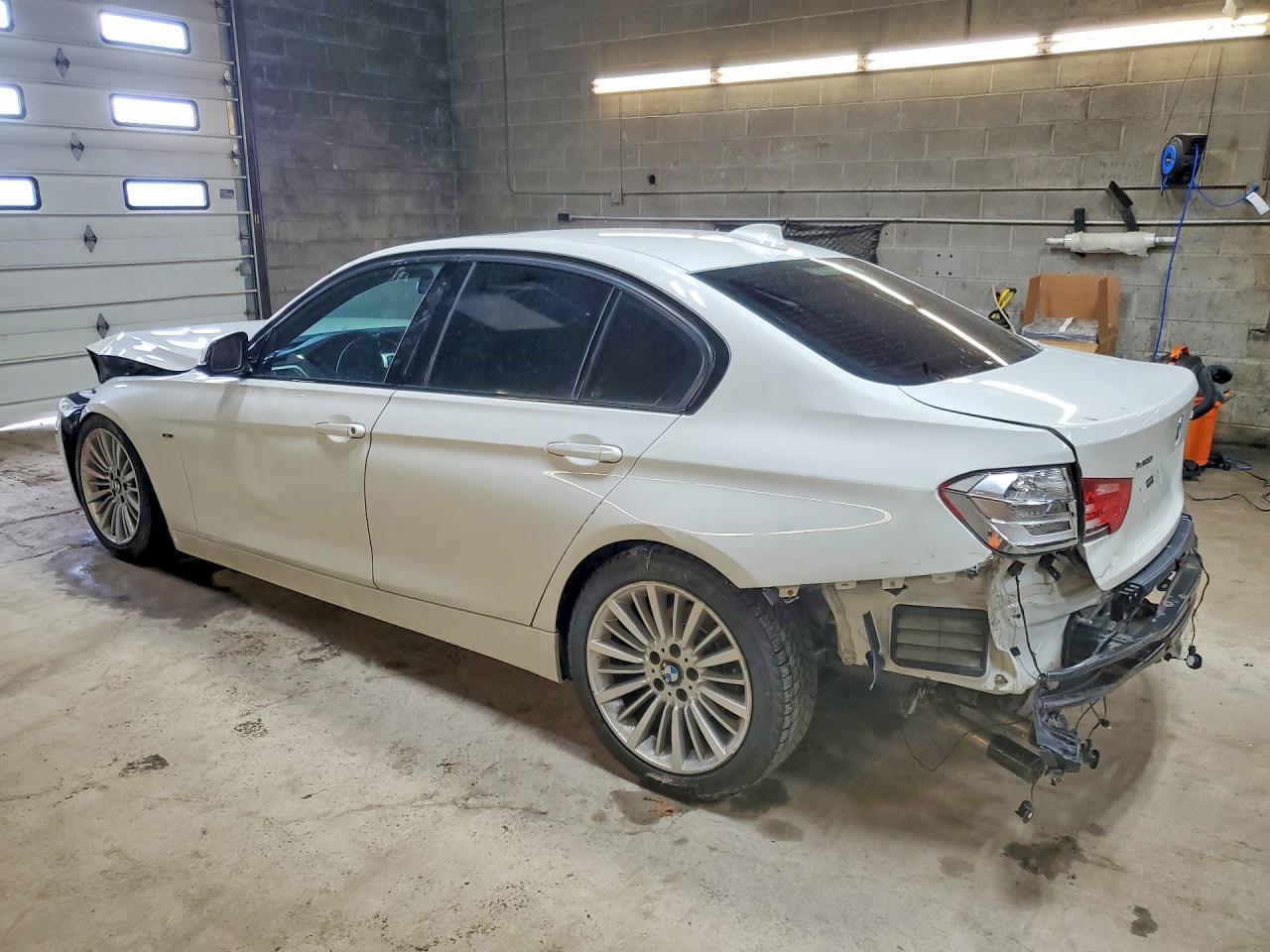 2013 BMW 328 XI — снимка 2