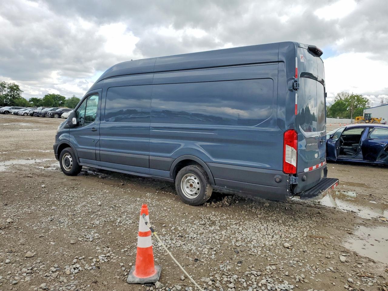 2020 FORD TRANSIT T-250 — снимка 2