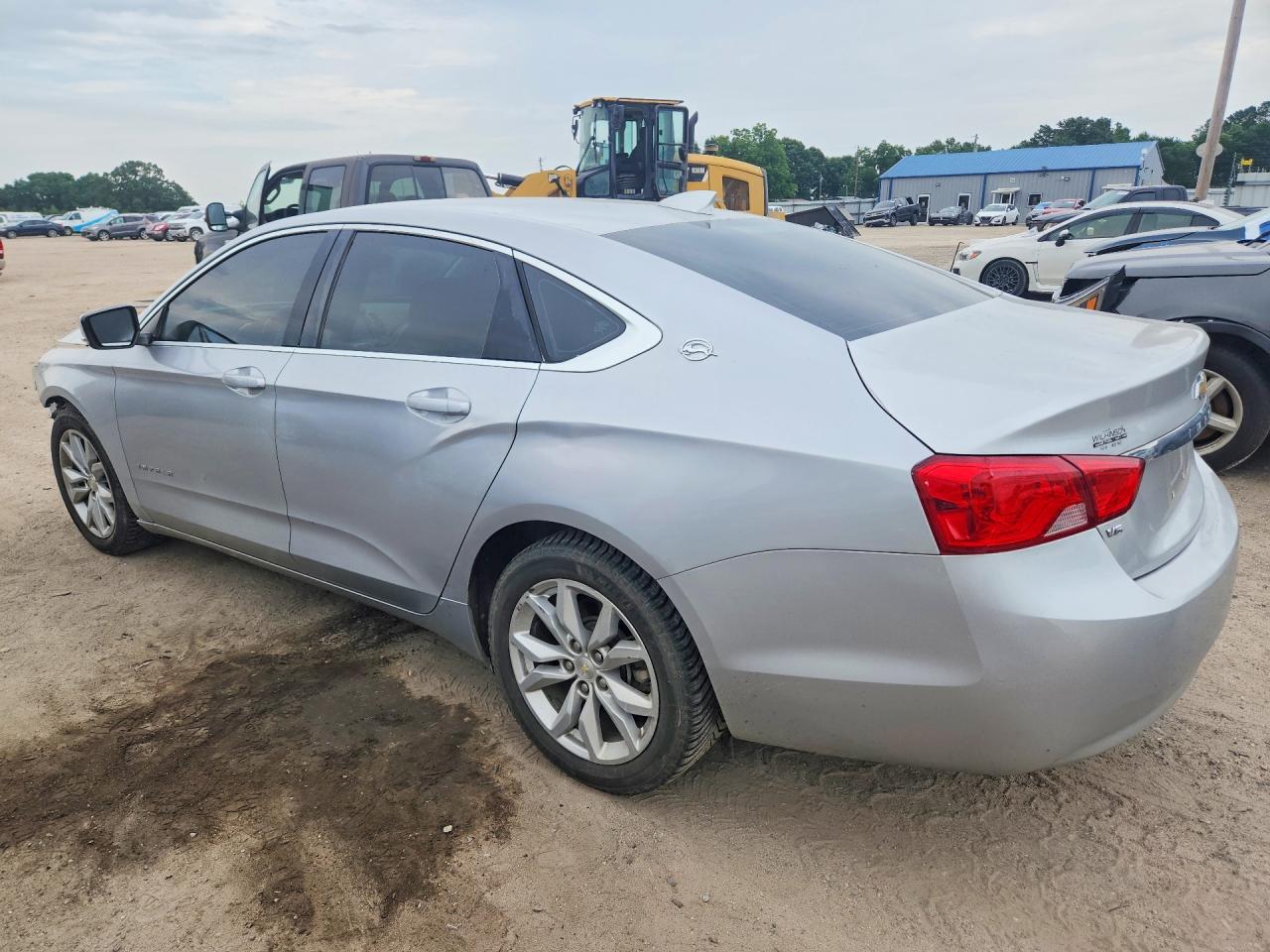 2017 CHEVROLET IMPALA LT — снимка 2
