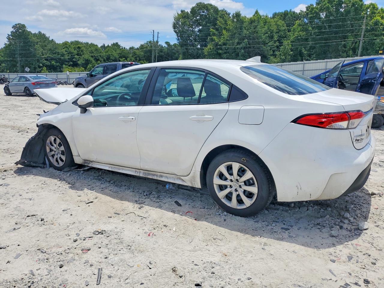 2025 TOYOTA COROLLA LE — снимка 2