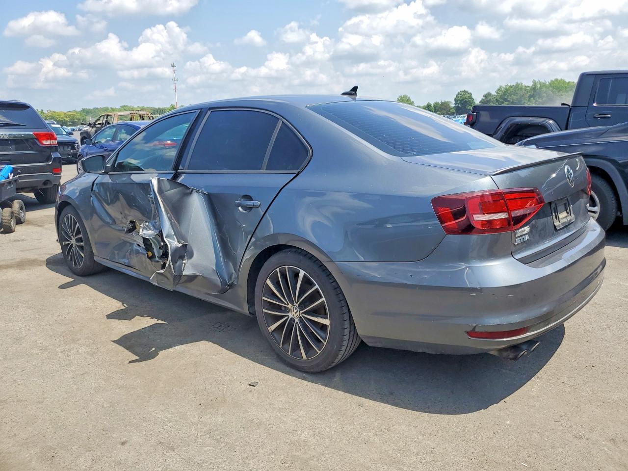 2016 VOLKSWAGEN JETTA SPORT — снимка 2