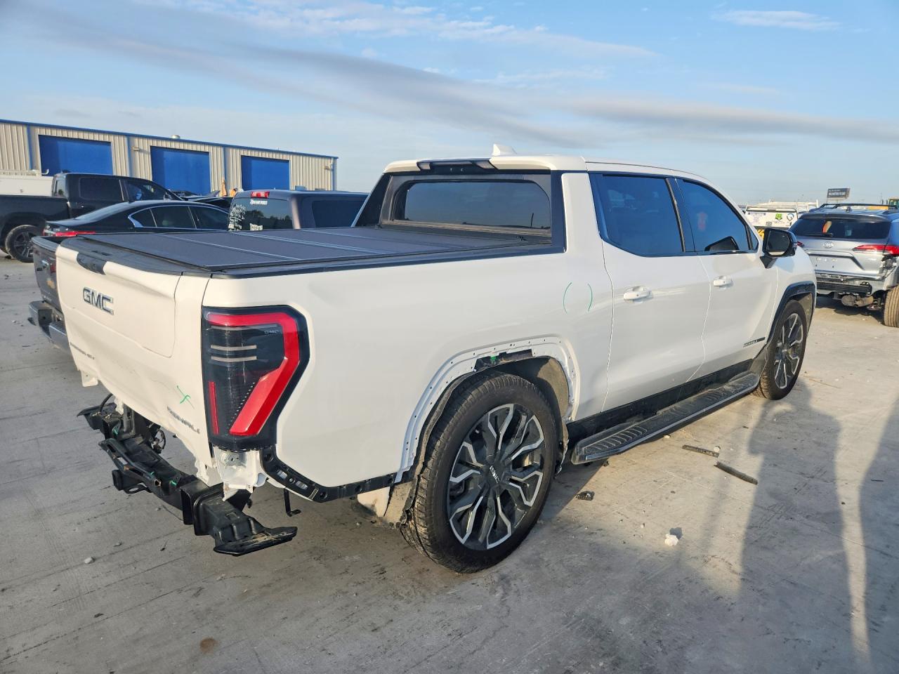 2025 GMC SIERRA — снимка 3
