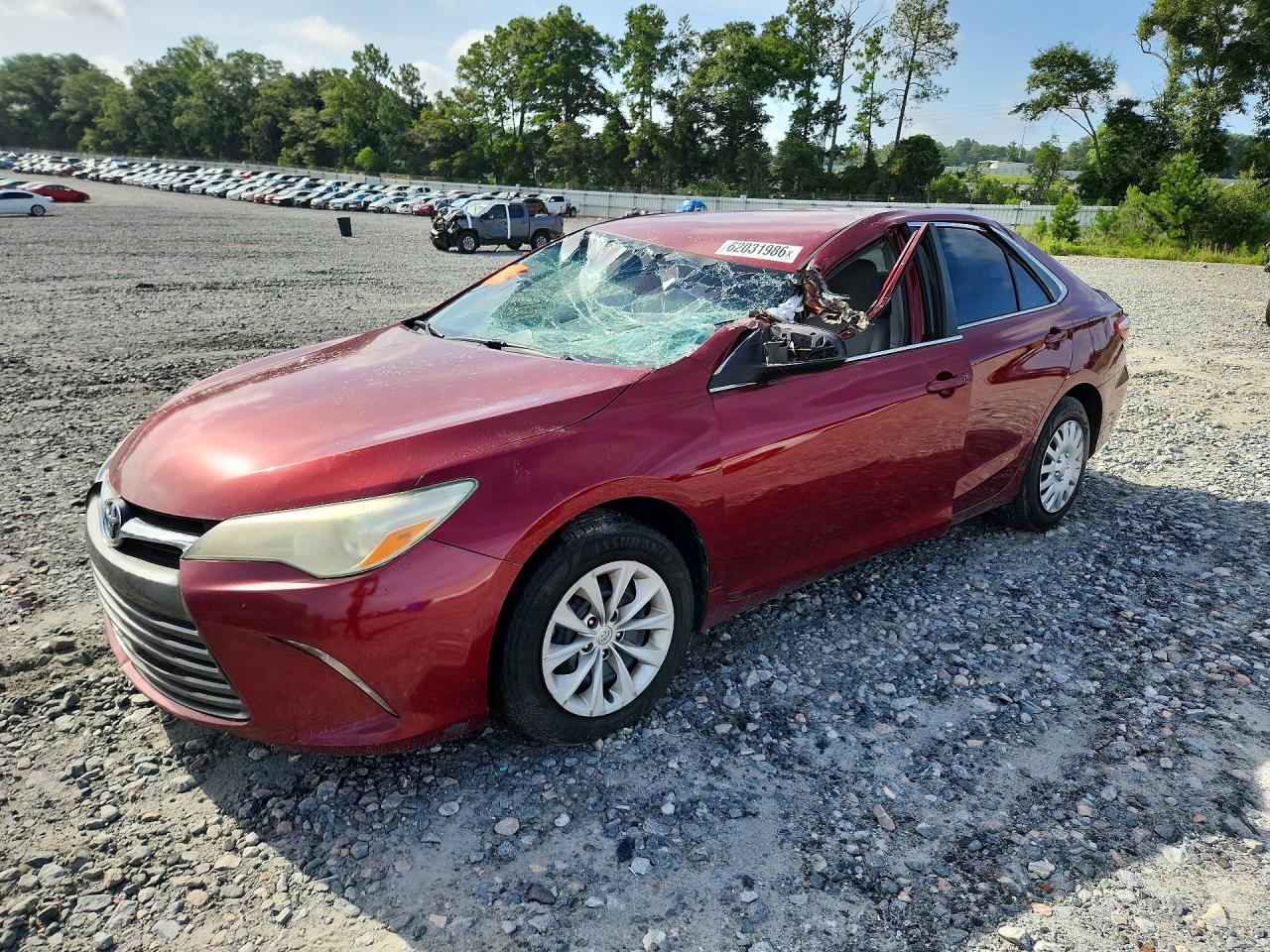 2015 TOYOTA CAMRY LE