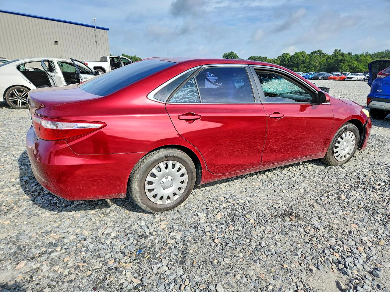 2015 TOYOTA CAMRY LE — снимка 3