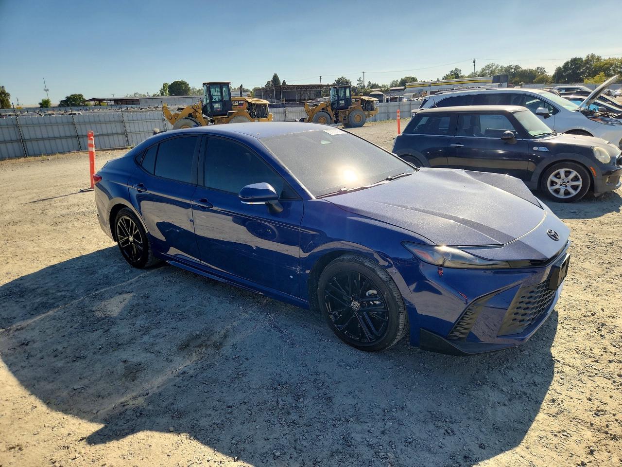 2025 TOYOTA CAMRY SE — снимка 4
