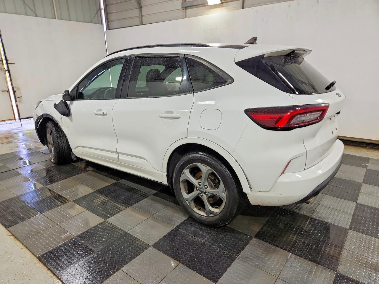 2023 FORD ESCAPE ST LINE — снимка 2