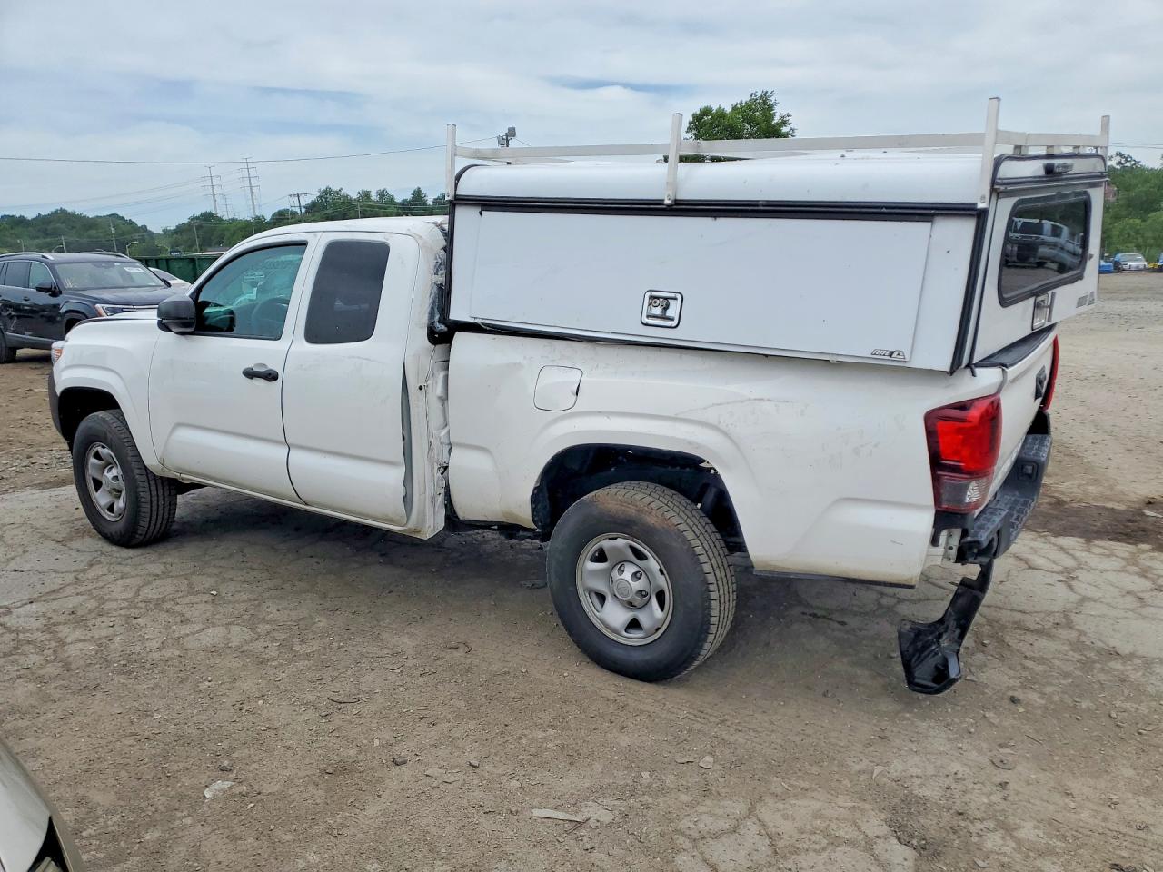 2023 TOYOTA TACOMA SR — снимка 2