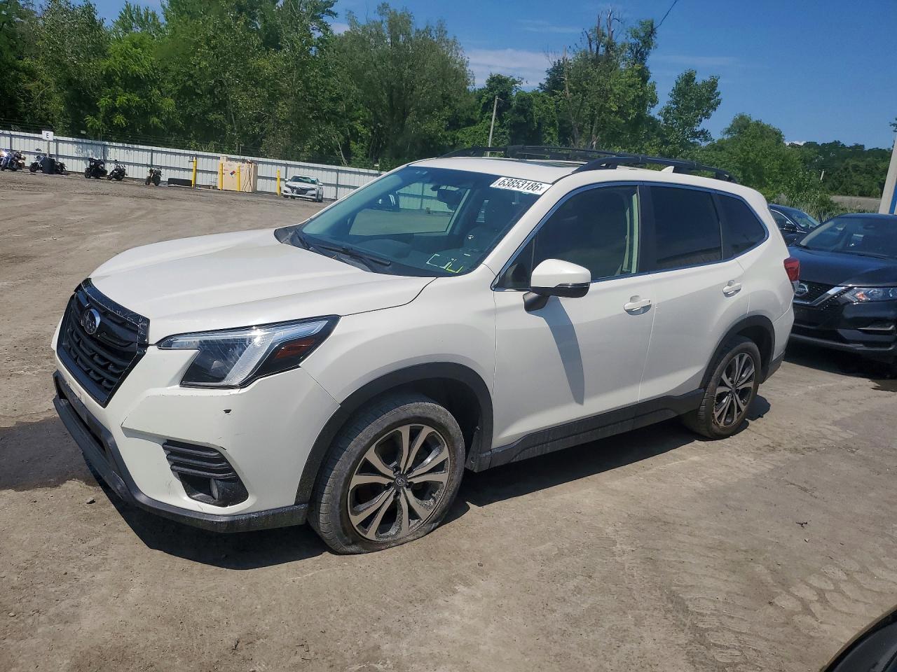 2022 SUBARU FORESTER LIMITED