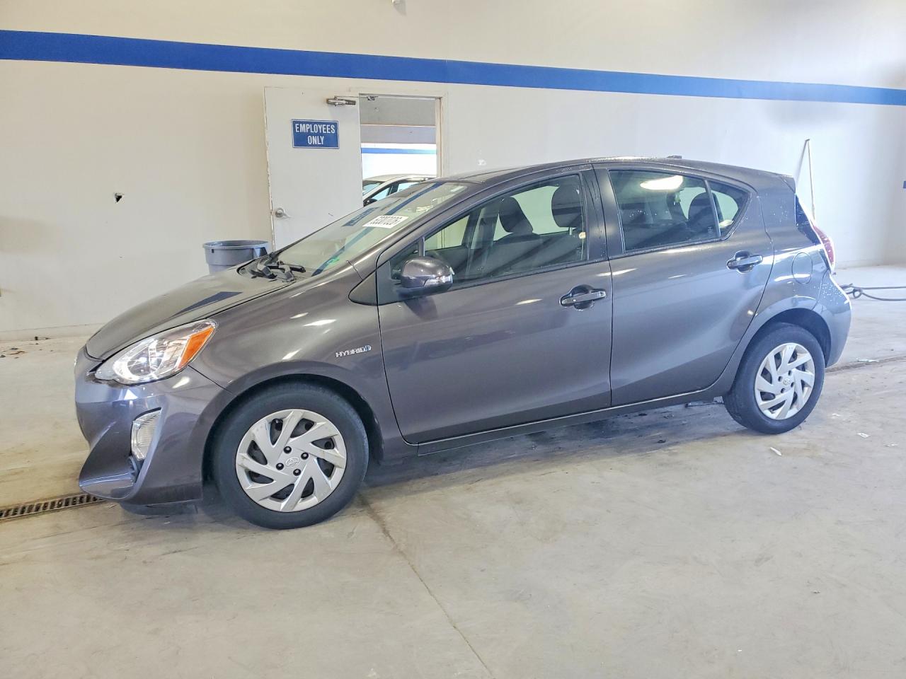 2015 TOYOTA PRIUS C TWO