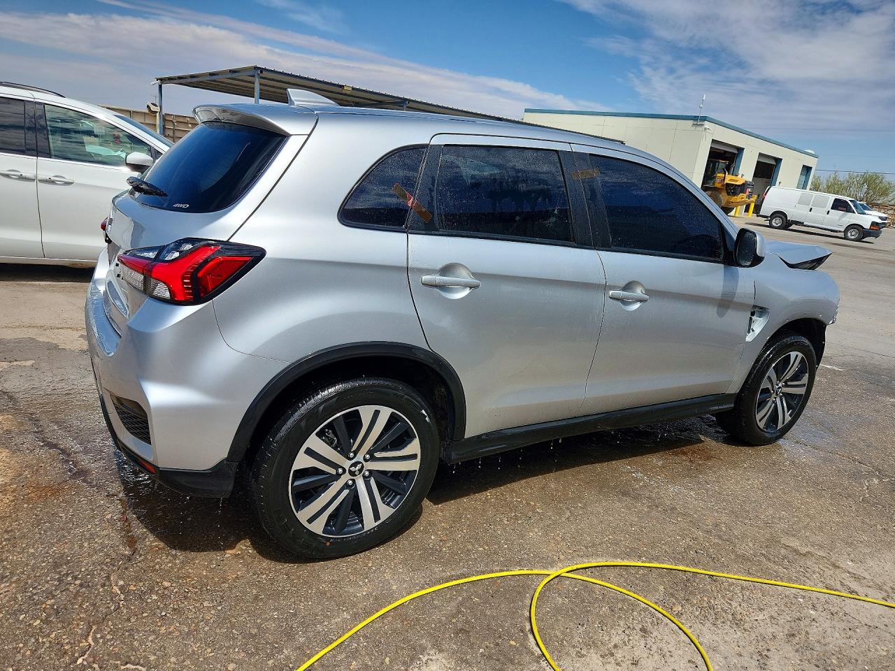 2026 MITSUBISHI OUTLANDER SPORT S/SE — снимка 3
