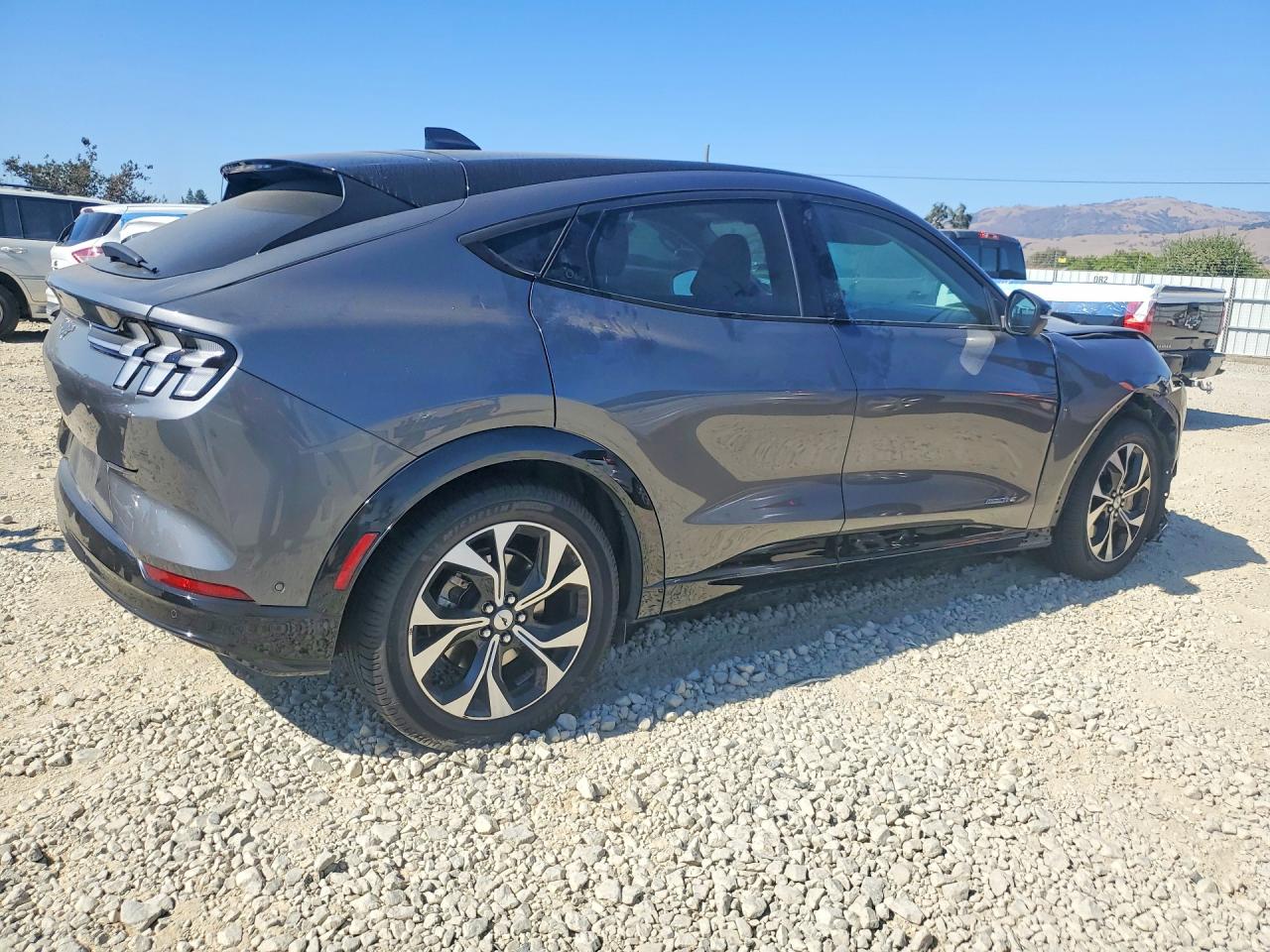 2023 FORD MUSTANG MACH-E PREMIUM — снимка 3