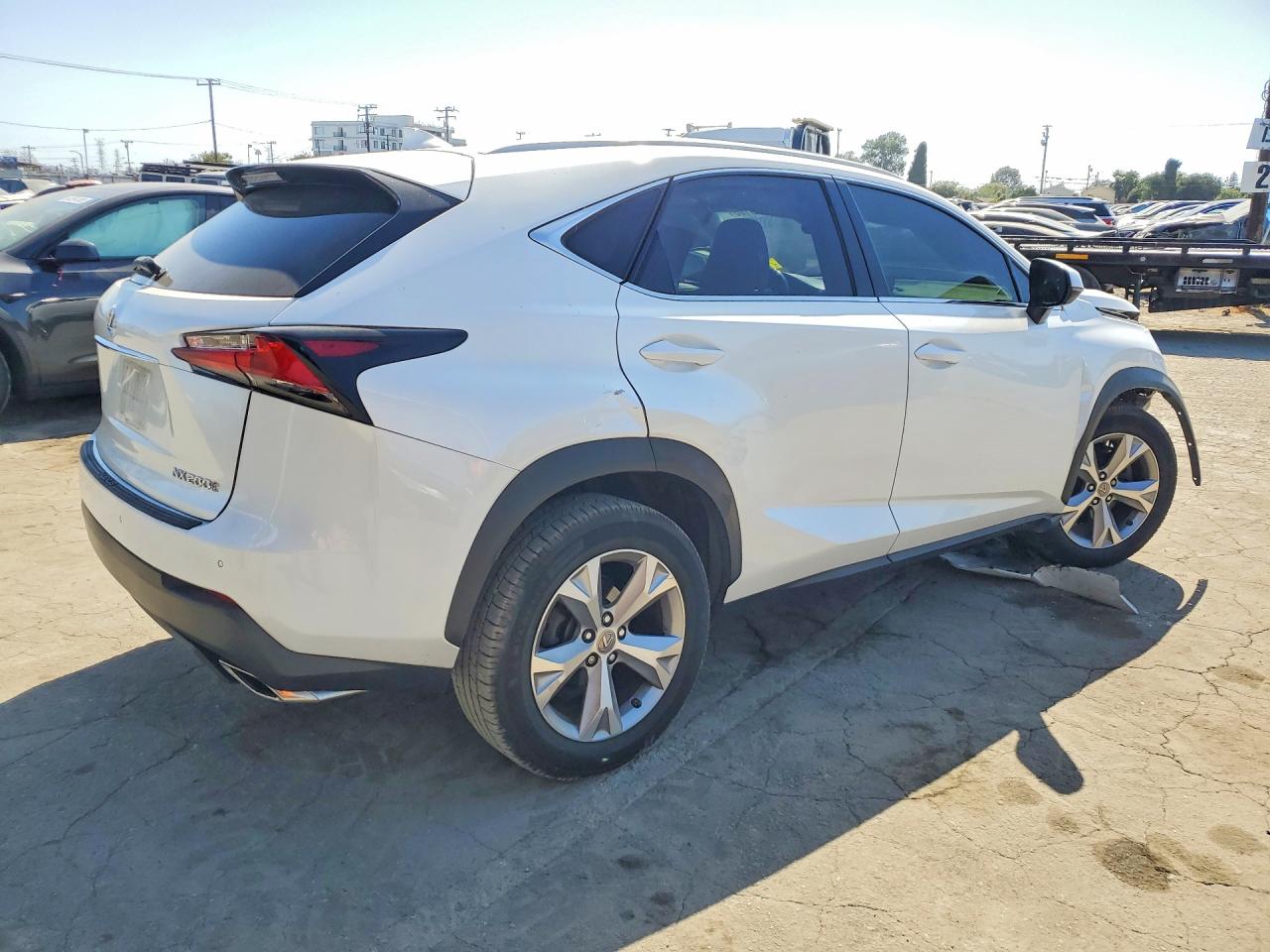 2017 LEXUS NX 200T BASE/200T F BASE — снимка 3