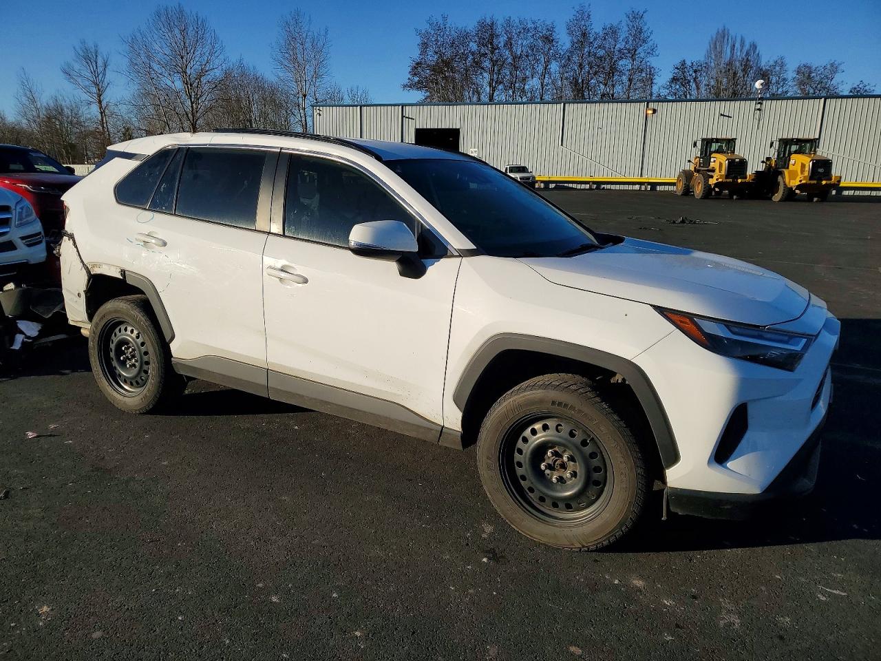 2022 TOYOTA RAV4 XLE — снимка 4
