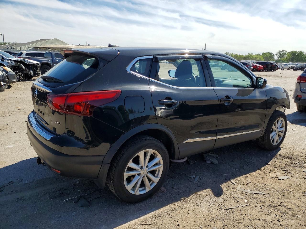 2017 NISSAN ROGUE SPORT S — снимка 3