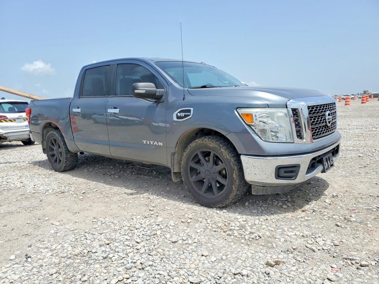 2017 NISSAN TITAN S — снимка 4