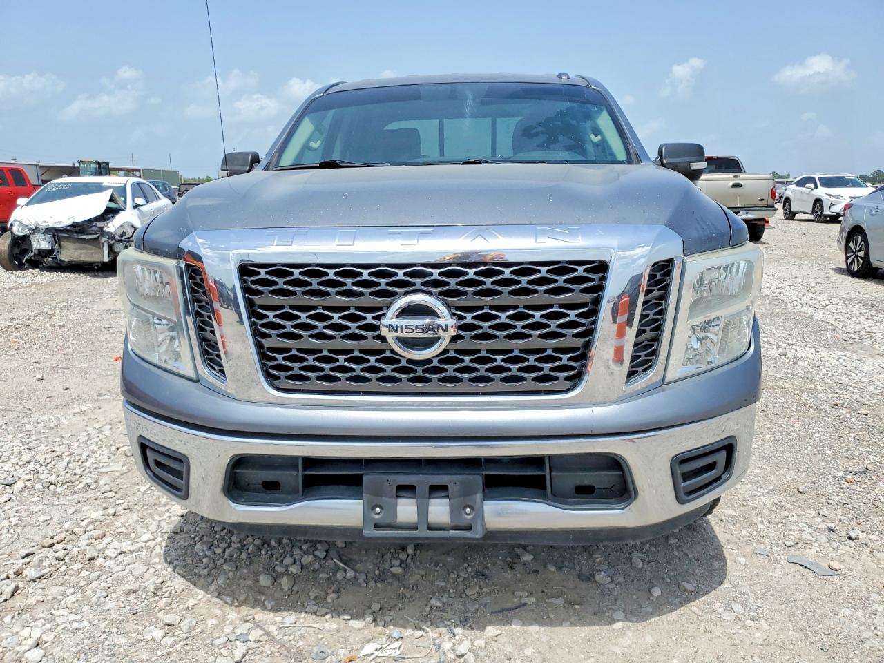 2017 NISSAN TITAN S — снимка 5