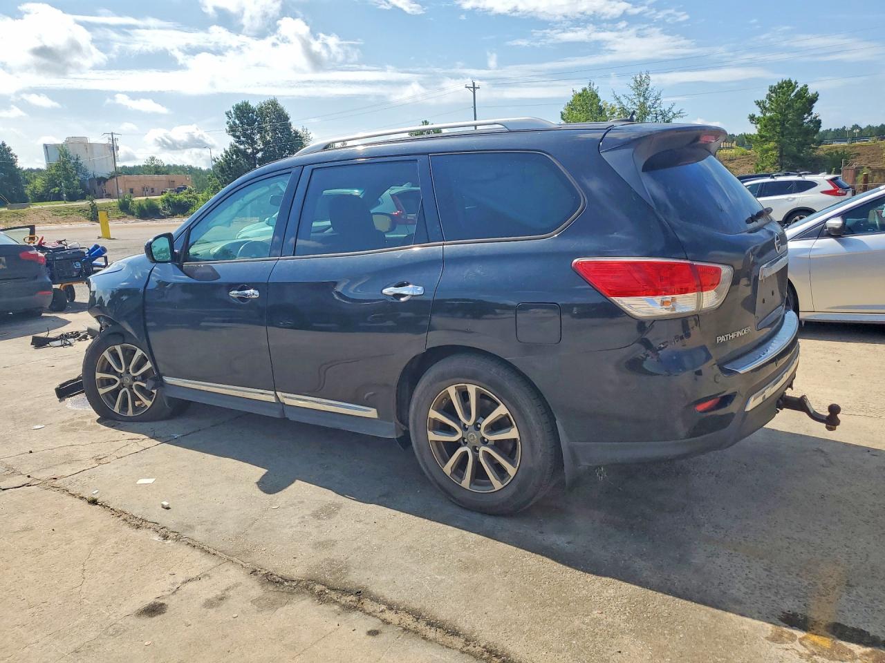 2016 NISSAN PATHFINDER SL — снимка 2