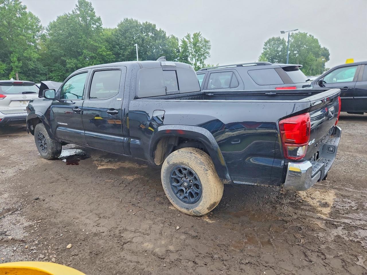 2022 TOYOTA TACOMA SR5 V6 — снимка 2