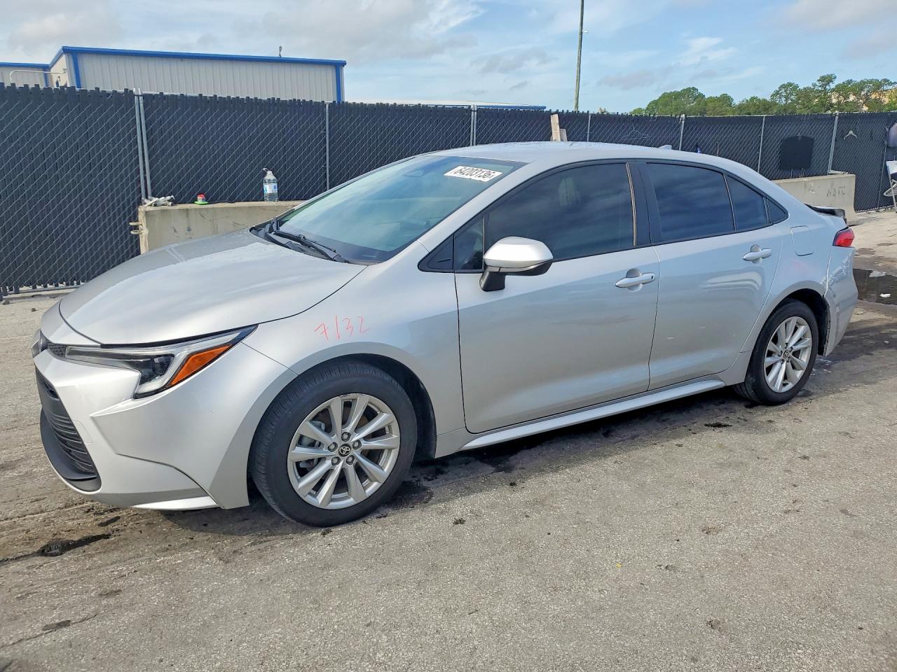 2025 TOYOTA COROLLA HYBRID LE