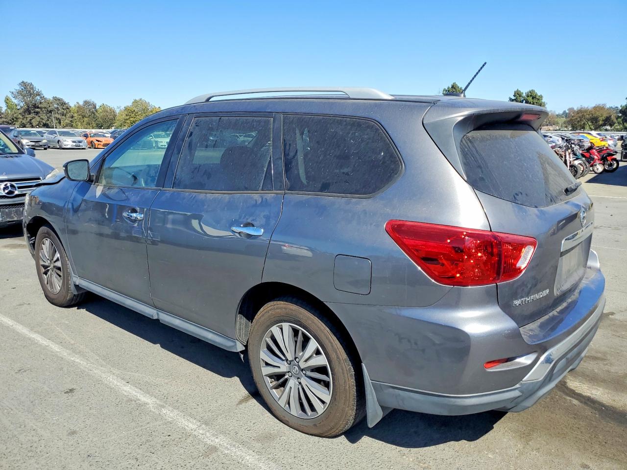 2018 NISSAN PATHFINDER S — снимка 2