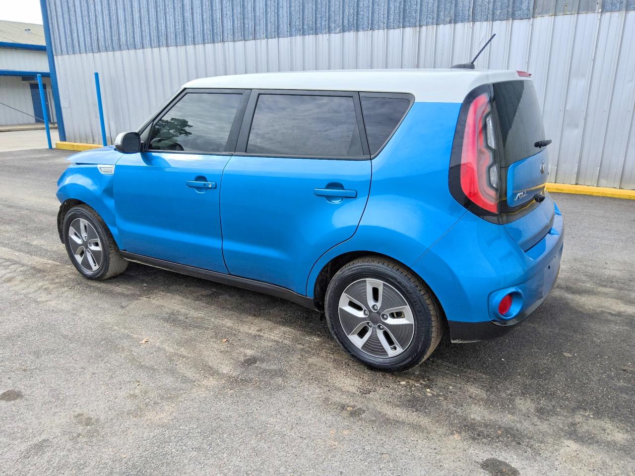2017 KIA SOUL EV BASE — снимка 2