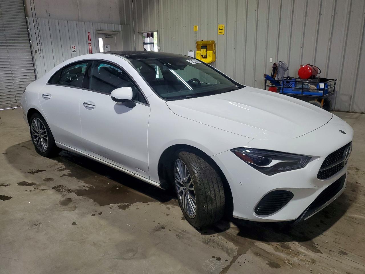 2025 MERCEDES-BENZ CLA 250 4MATIC — снимка 4