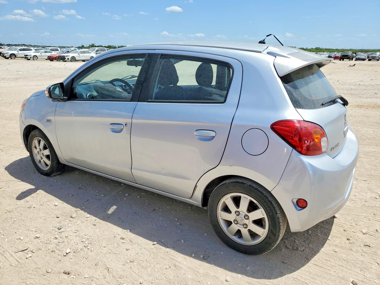 2015 MITSUBISHI MIRAGE ES — снимка 2