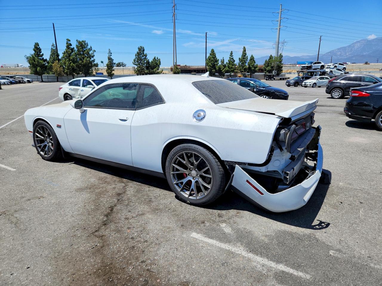 2017 DODGE CHALLENGER SRT 392 — снимка 2