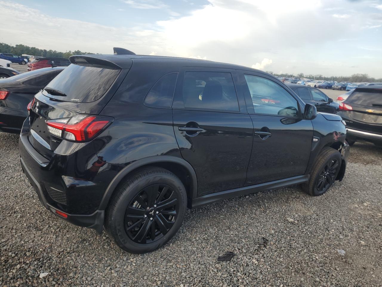 2026 MITSUBISHI OUTLANDER SPORT S/SE — снимка 3